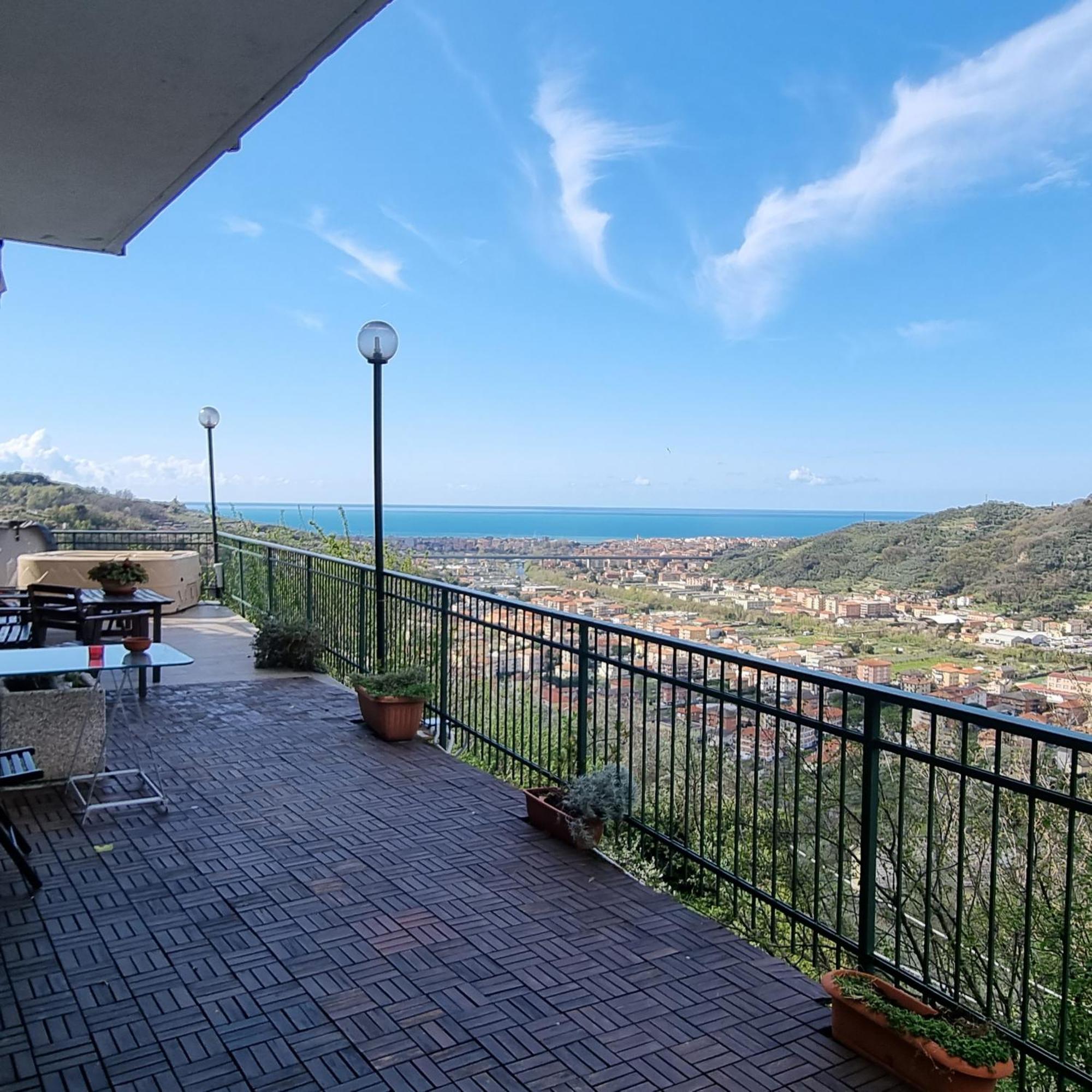 La Terrazza Sui Fieschi Bed & Breakfast