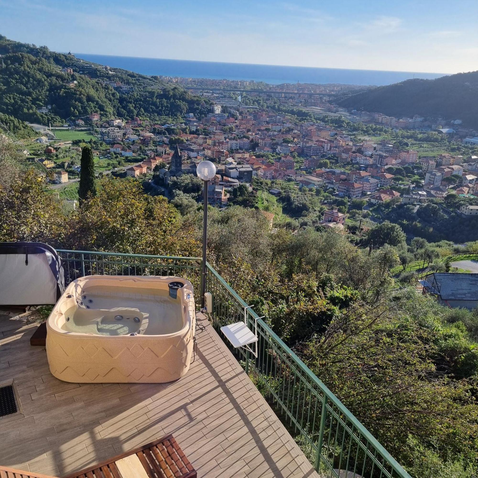 Bed & Breakfast La Terrazza Sui Fieschi 3*