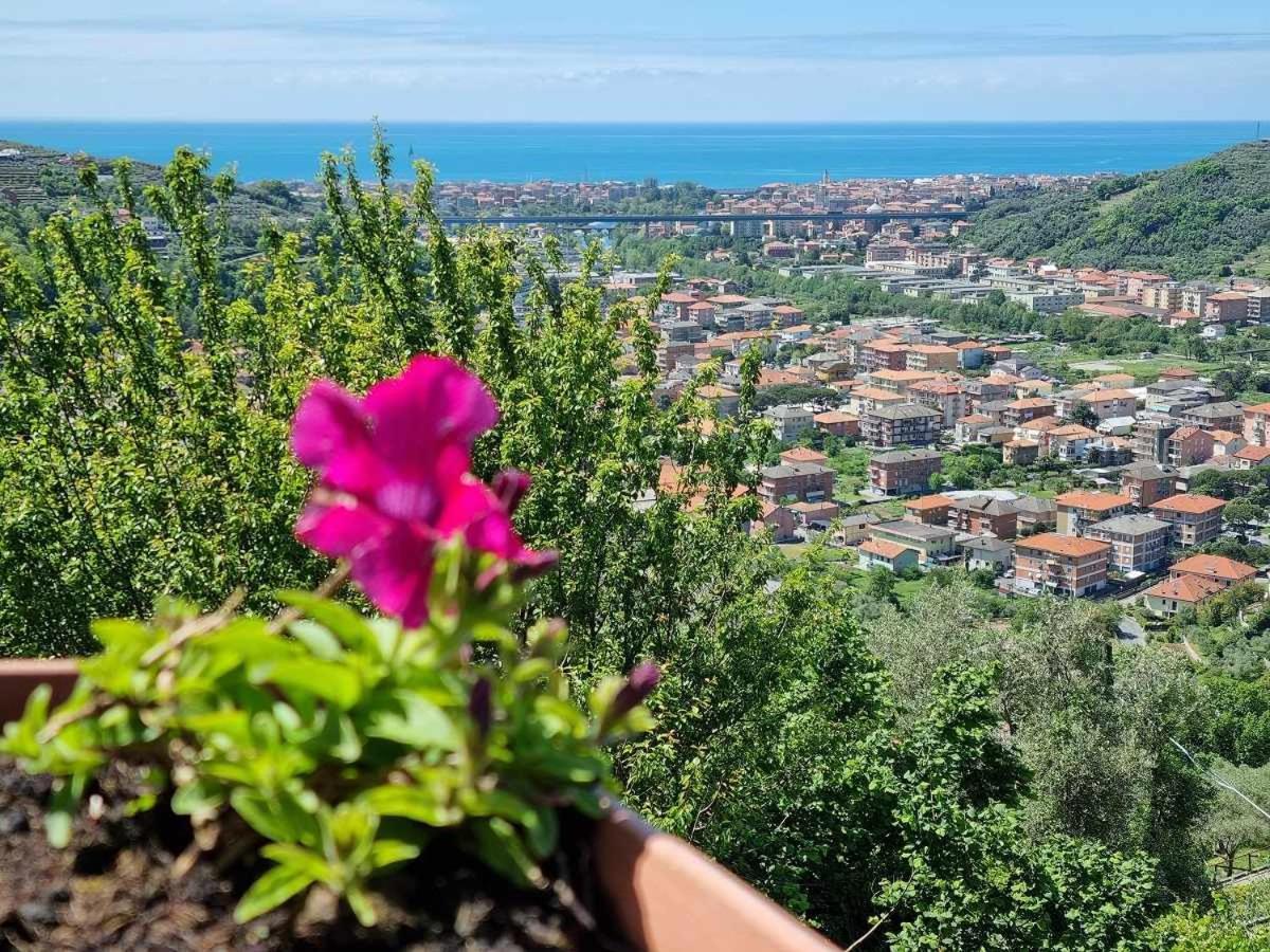 Bed & Breakfast La Terrazza Sui Fieschi 3*