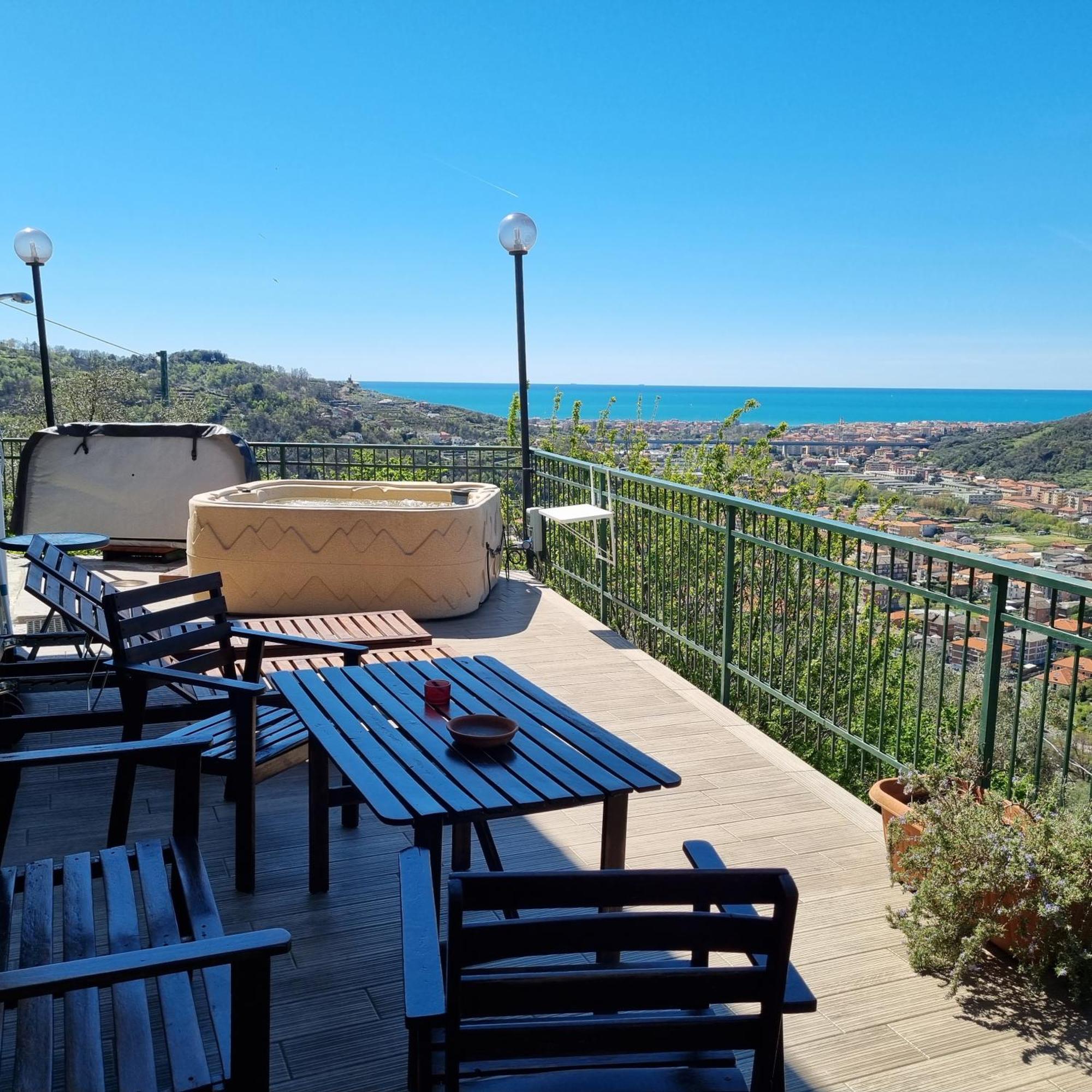 La Terrazza Sui Fieschi Bed & Breakfast 3*